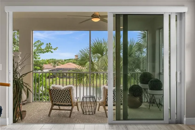 $460,000 | 2319 Sawyers Hill Road, Unit 708, Naples, FL 34120