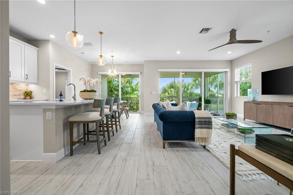 2319 Sawyers Hill Road, Unit 708 Naples, FL 34120 - Photo 2 of 30