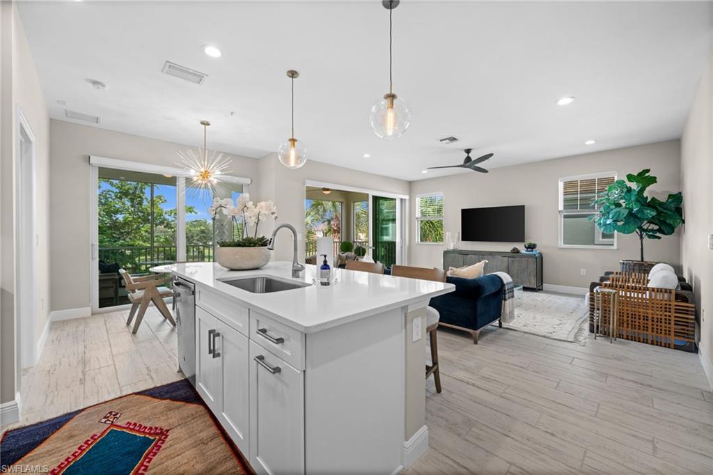 2319 Sawyers Hill Road, Unit 708 Naples, FL 34120 - Photo 9 of 30