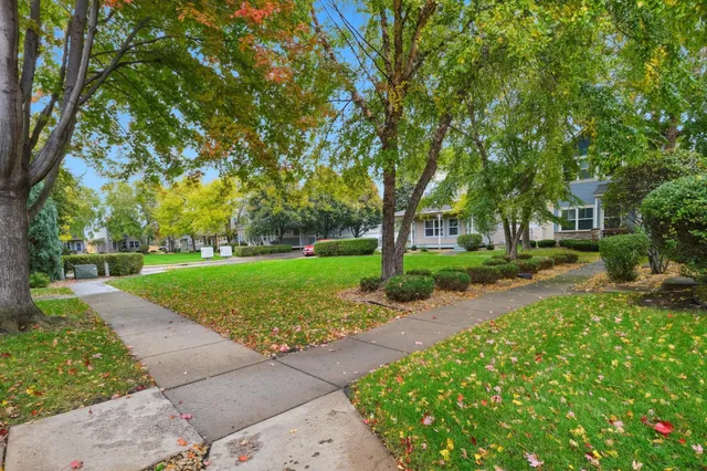 $264,900 | 8514 Windsor Lane North, Brooklyn Park, MN 55443