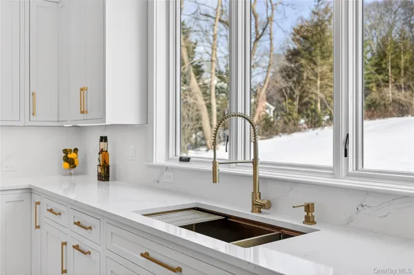 $3,495,000 | 43 Hilltop Lane, Thornwood, NY 10594