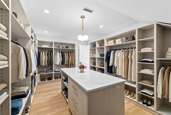 $3,495,000 | 43 Hilltop Lane, Thornwood, NY 10594