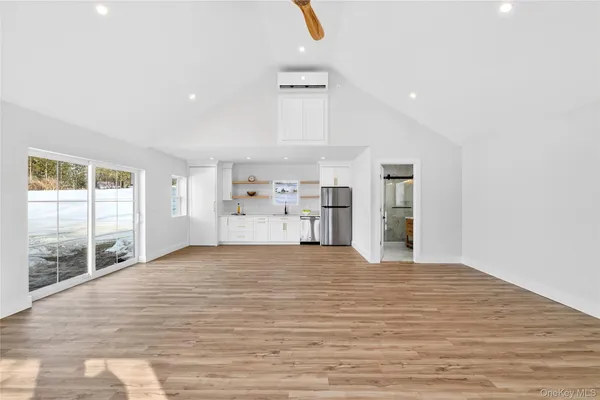 $3,495,000 | 43 Hilltop Lane, Thornwood, NY 10594