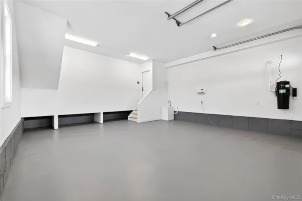 $3,495,000 | 43 Hilltop Lane, Thornwood, NY 10594