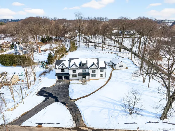 $3,495,000 | 43 Hilltop Lane, Thornwood, NY 10594