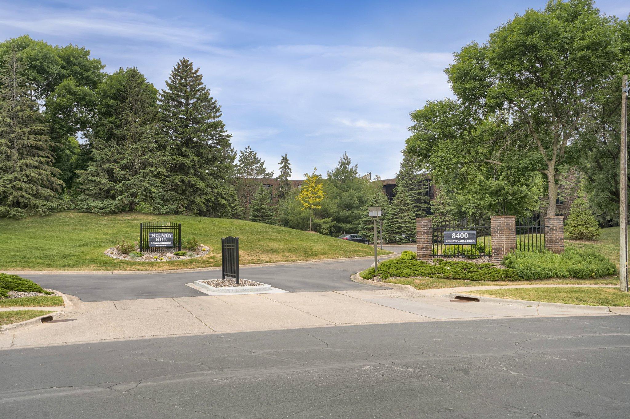 8400 Pennsylvania Road, Unit 236 Bloomington, MN 55438 - Photo 4 of 29