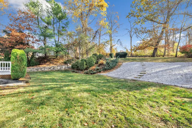 $1,299,000 | 93 Putting Green Road North, Trumbull, CT 06611