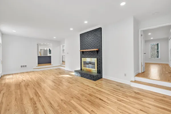 $1,269,000 | 93 Putting Green Road North, Trumbull, CT 06611