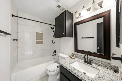 $219,000 | 800 Country Pl Drive, Unit 602, Houston, TX 77079