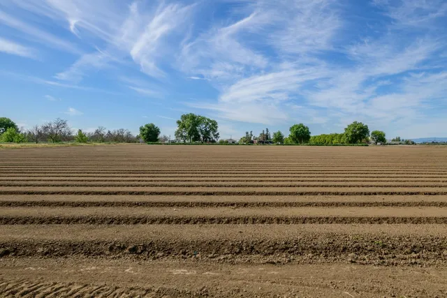 $1,300,000 | 36334 Highway 16, Woodland, CA 95695