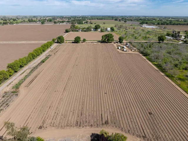 $1,300,000 | 36334 Highway 16, Woodland, CA 95695