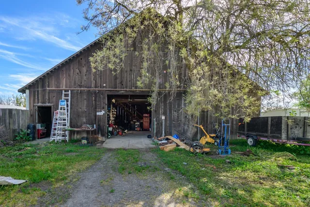 $1,300,000 | 36334 Highway 16, Woodland, CA 95695