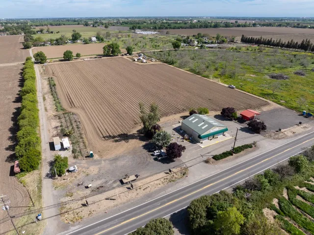 $1,300,000 | 36334 Highway 16, Woodland, CA 95695