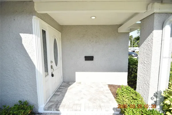 $3,595 | 2600 60th Avenue South, St. Petersburg, FL 33712