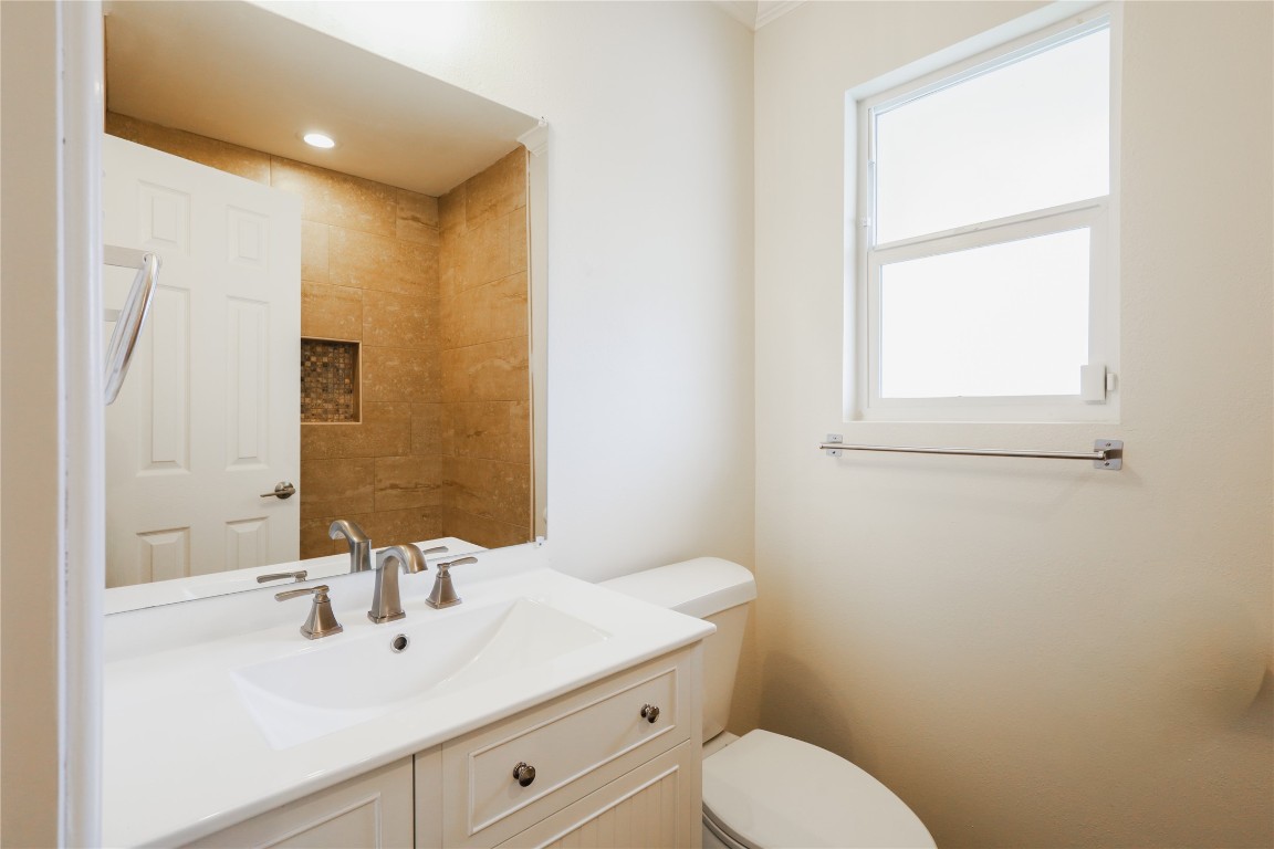 5203 Kelso Street Houston, TX 77021 - Photo 8 of 25