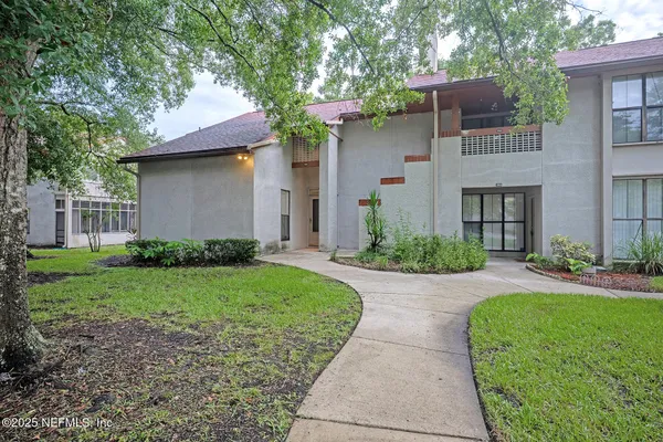 $210,000 | 1901 Wood Hill Place, Unit 1901, Jacksonville, FL 32256