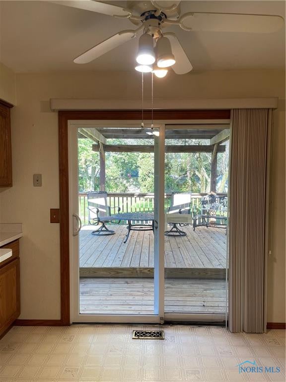 5918 North River Road Waterville, OH 43566 - Photo 9 of 21 Gallery Image 9