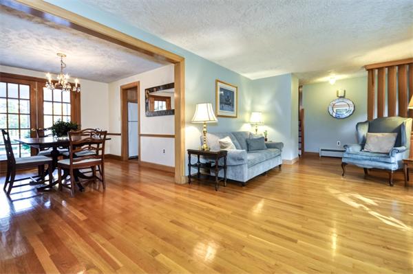 31 Sterling Road Westwood, MA 02090 - Photo 6 of 30 Gallery Image 6