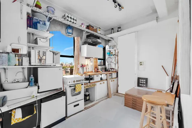 $799,000 | 172 East 4th Street, Unit 8G | East Village