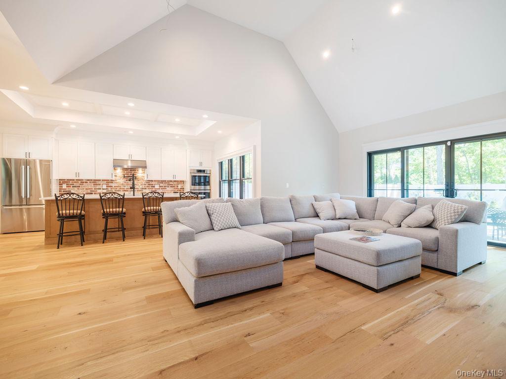 4525 South Harbor Road Southold, NY 11971 - Photo 8 of 43