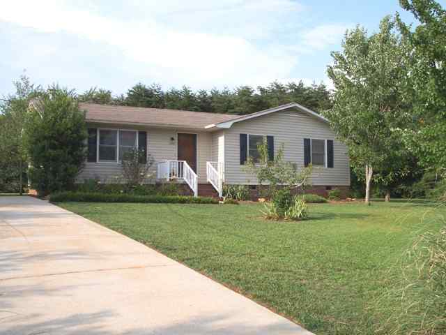 133 Quail Ridge Road Seneca, SC 29678 - Photo 1 of 12 Gallery Image 1