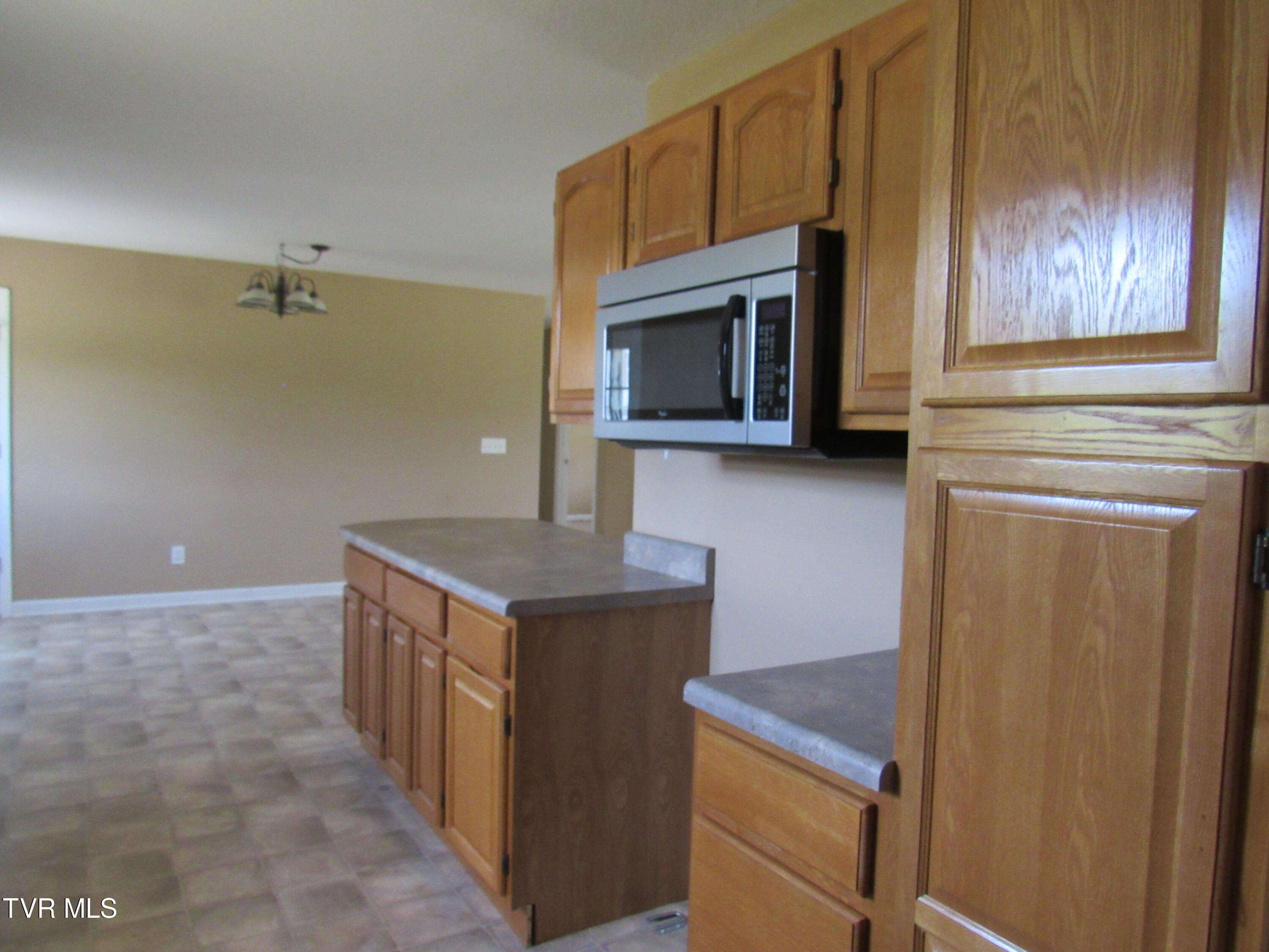 1285 Jim Fox Road Greeneville, TN 37743 - Photo 17 of 47 IMG_2462