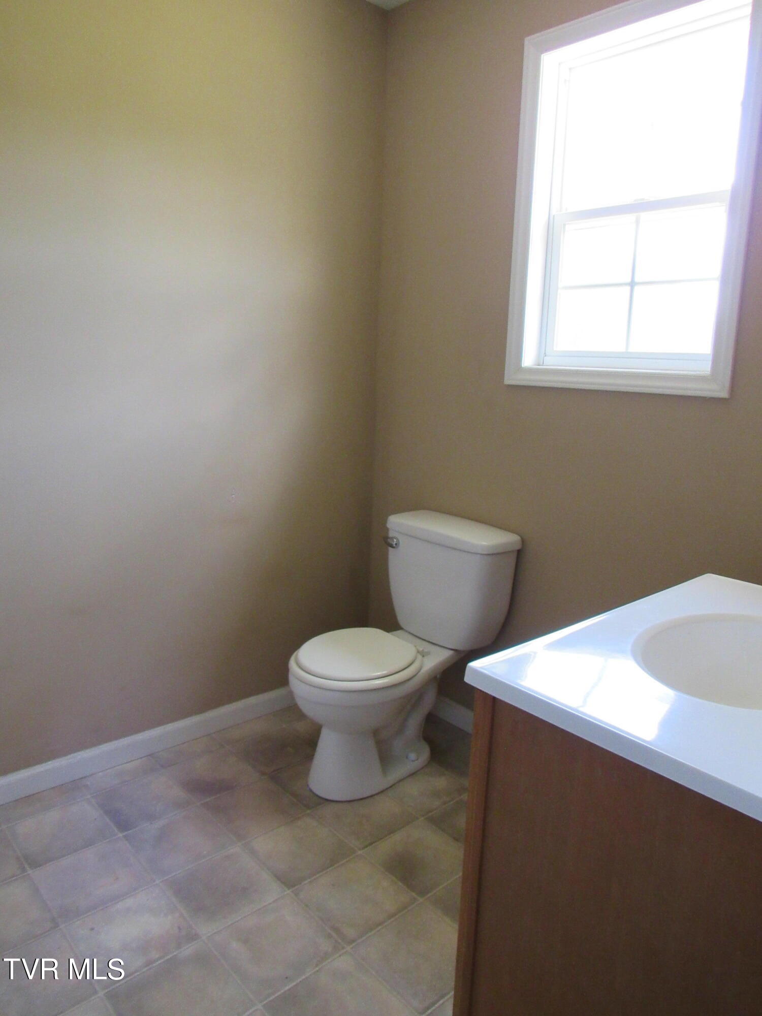 1285 Jim Fox Road Greeneville, TN 37743 - Photo 19 of 47 IMG_2465