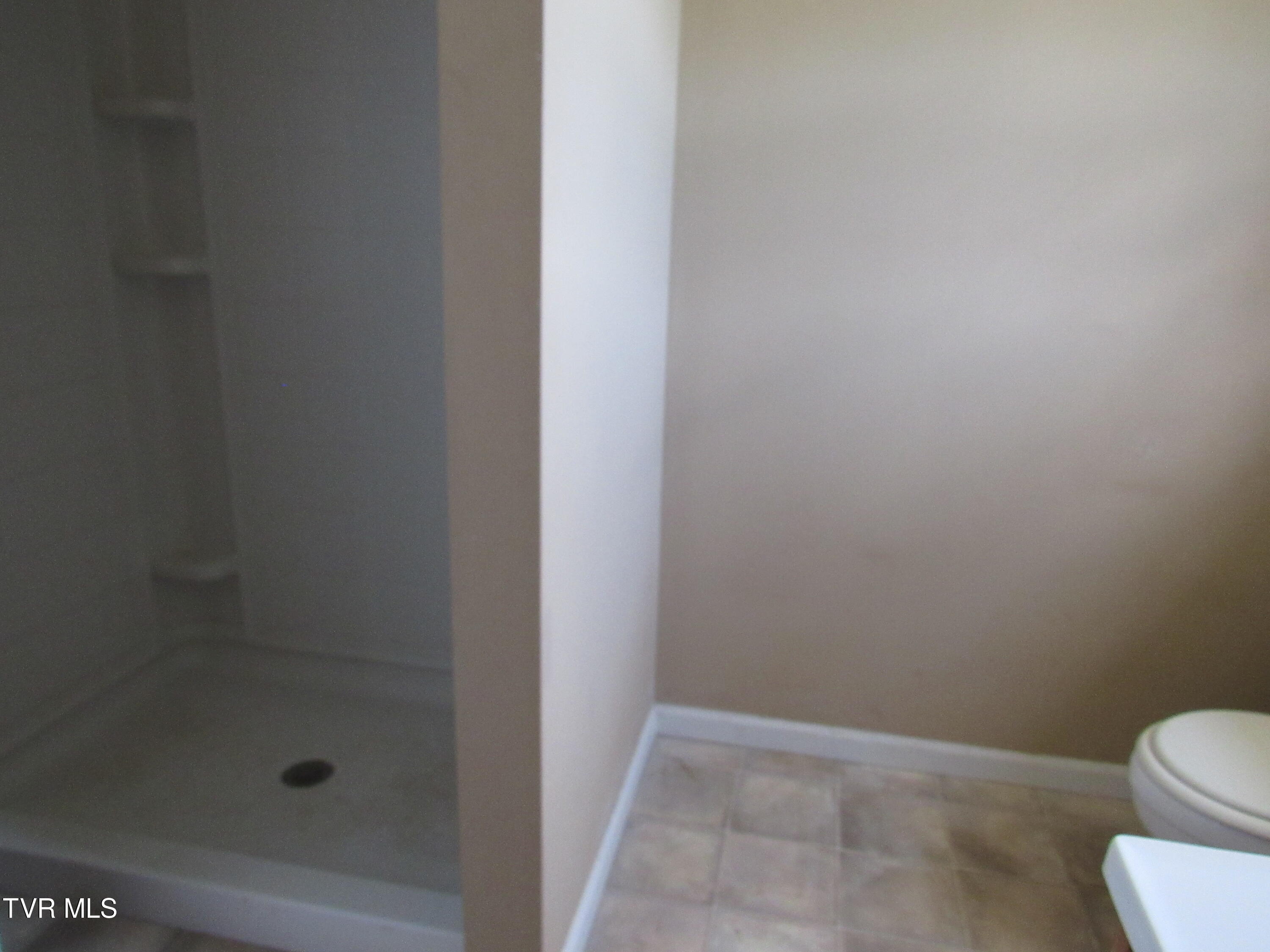 1285 Jim Fox Road Greeneville, TN 37743 - Photo 21 of 47 IMG_2468