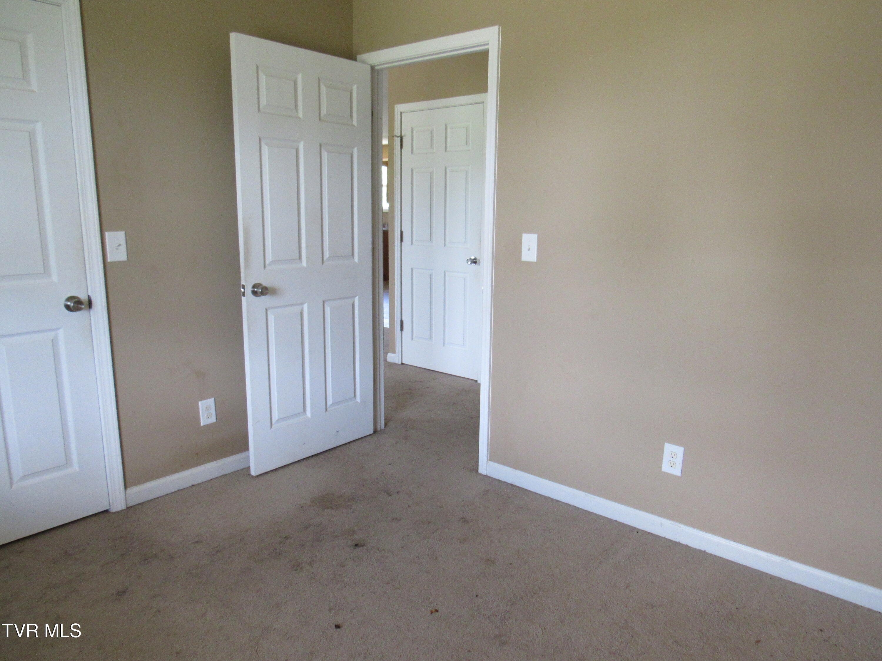 1285 Jim Fox Road Greeneville, TN 37743 - Photo 24 of 47 IMG_2471