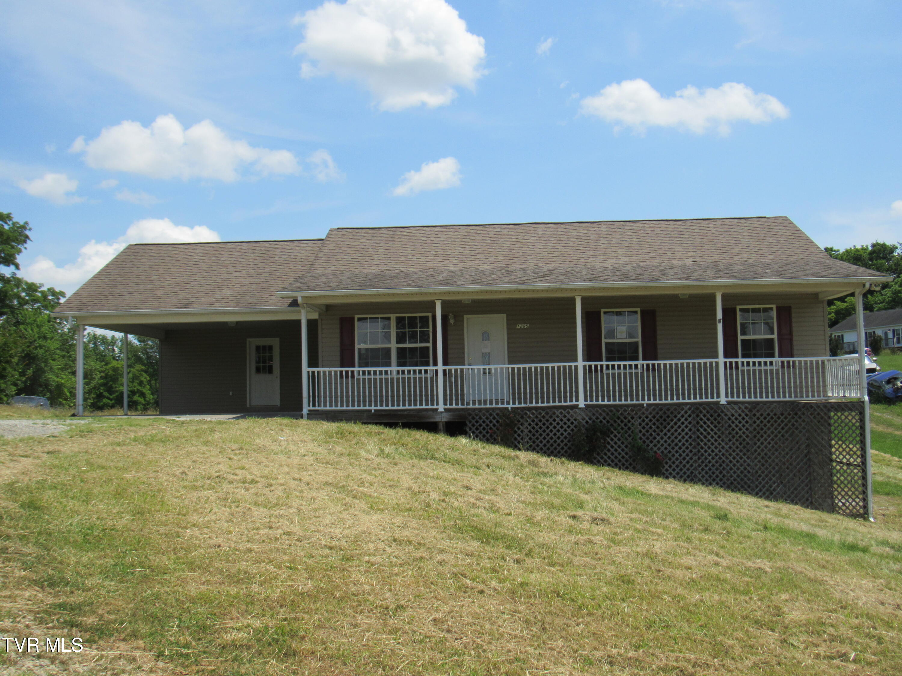 1285 Jim Fox Road Greeneville, TN 37743 - Photo 47 of 47 IMG_2427