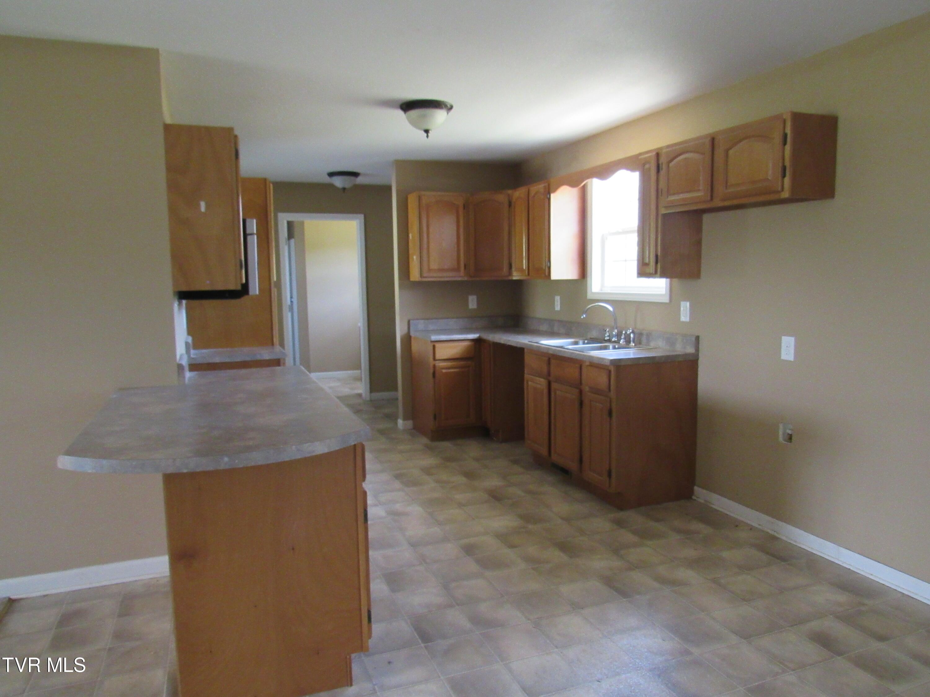 1285 Jim Fox Road Greeneville, TN 37743 - Photo 10 of 47 IMG_2455