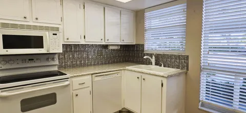 $499,000 | 60 Yacht Club Drive, Unit 103, North Palm Beach, FL 33408