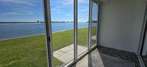 $499,000 | 60 Yacht Club Drive, Unit 103, North Palm Beach, FL 33408