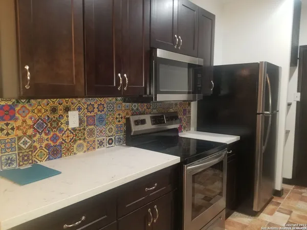 $900 | 810 West Craig Place, Unit 201, San Antonio, TX 78212