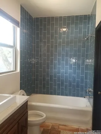 $900 | 810 West Craig Place, Unit 201, San Antonio, TX 78212