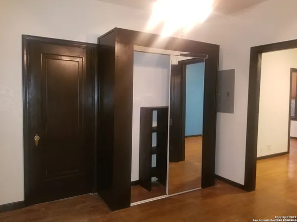 $900 | 810 West Craig Place, Unit 201, San Antonio, TX 78212