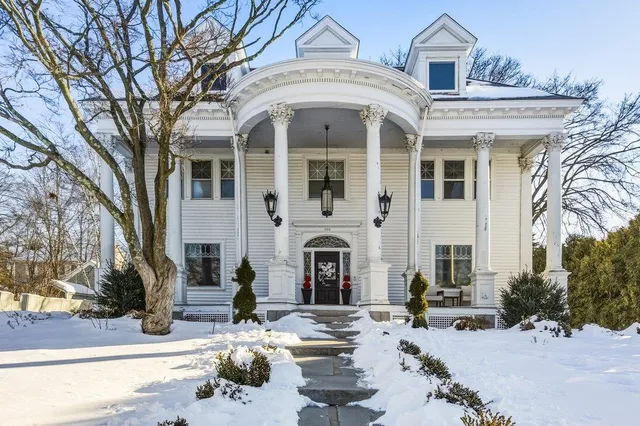 $949,900 | 2159 Elm Street, Manchester, NH 03104