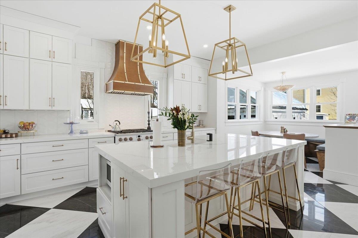 2159 Elm Street Manchester, NH 03104 - Photo 12 of 58