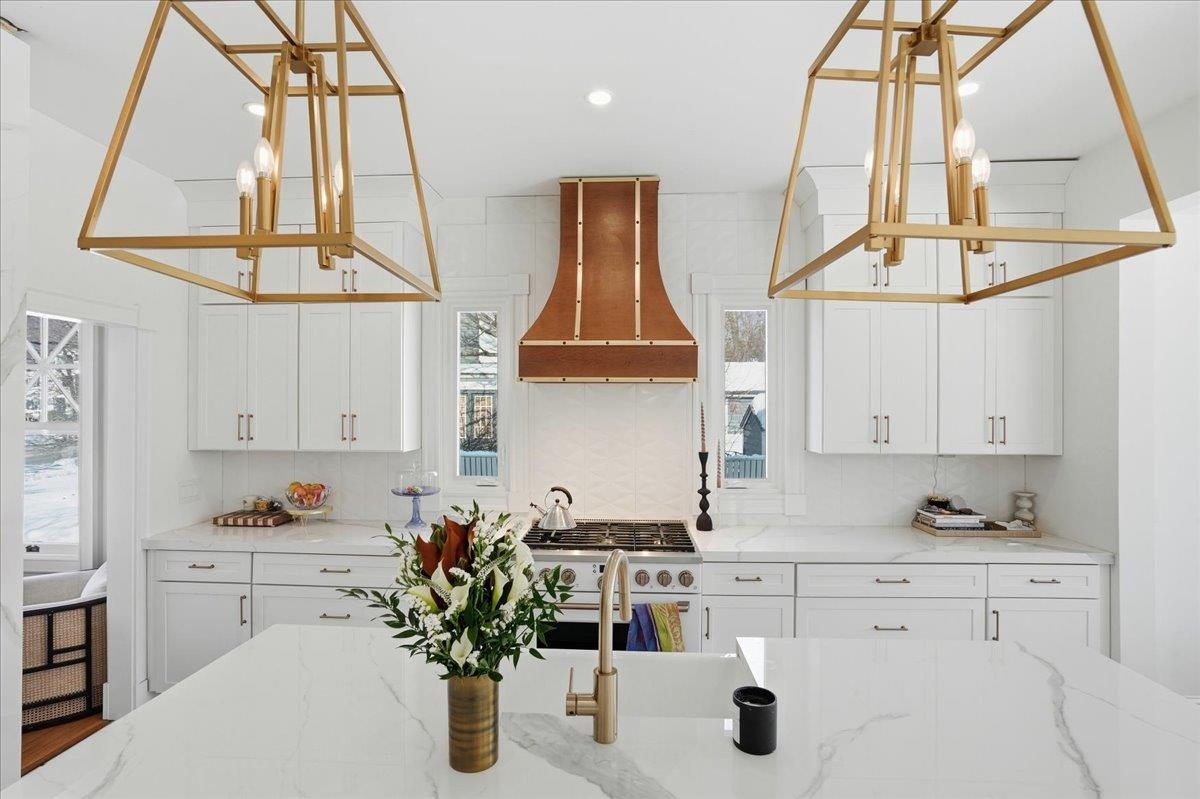 2159 Elm Street Manchester, NH 03104 - Photo 14 of 58