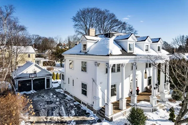 $949,900 | 2159 Elm Street, Manchester, NH 03104