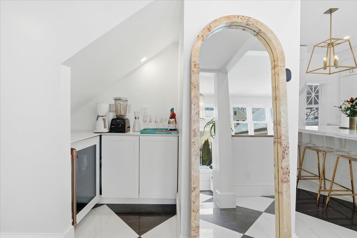 2159 Elm Street Manchester, NH 03104 - Photo 21 of 58