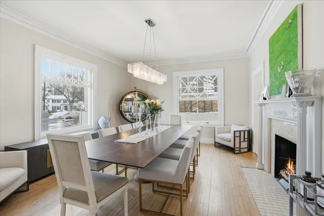 $949,900 | 2159 Elm Street, Manchester, NH 03104