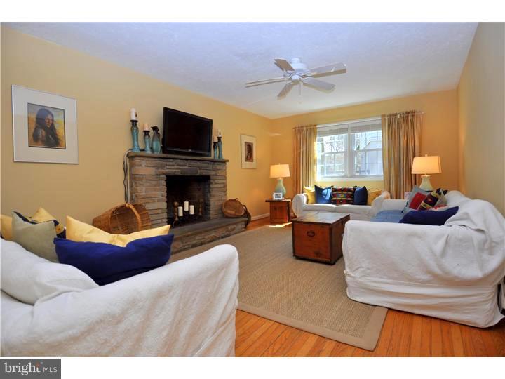 18 Oakford Road Wayne, PA 19087 - Photo 12 of 25 Family Room