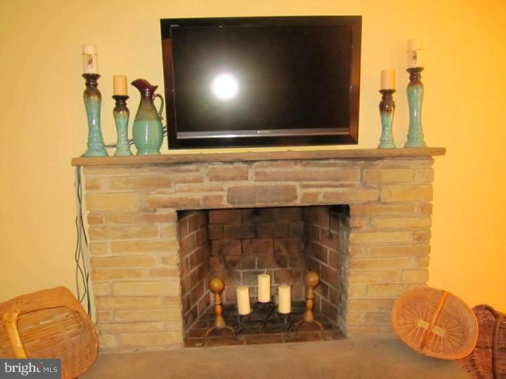 18 Oakford Road Wayne, PA 19087 - Photo 14 of 25 Fireplace