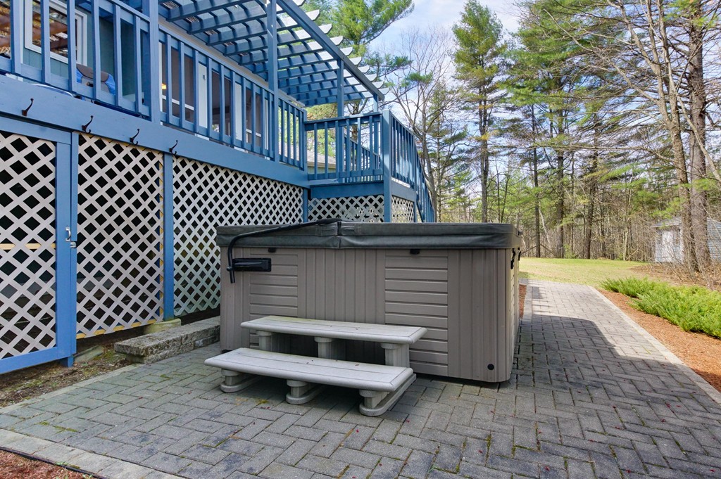 149 Reedy Meadow Road Groton, MA 01450 - Photo 3 of 30 Gallery Image 3