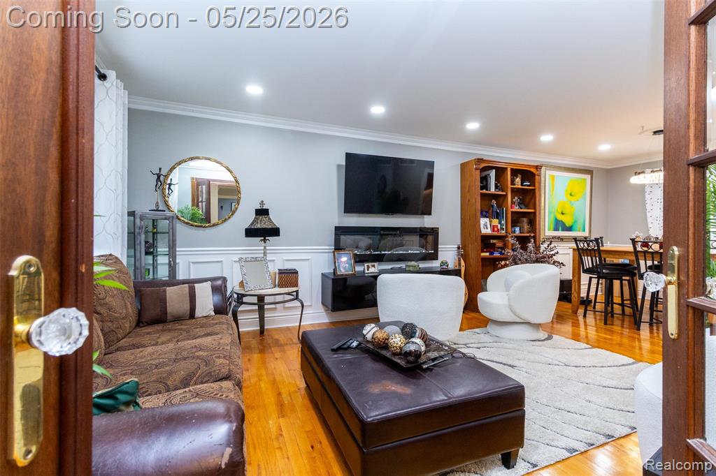 42928 Versailles Road Canton, MI 48187 - Photo 8 of 53