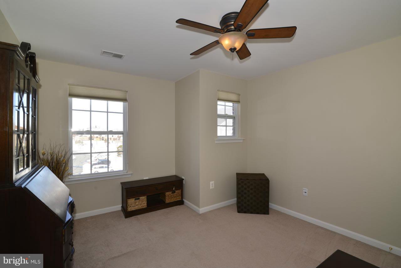653 Springhouse Square Southeast Leesburg, VA 20175 - Photo 24 of 30 Bedroom