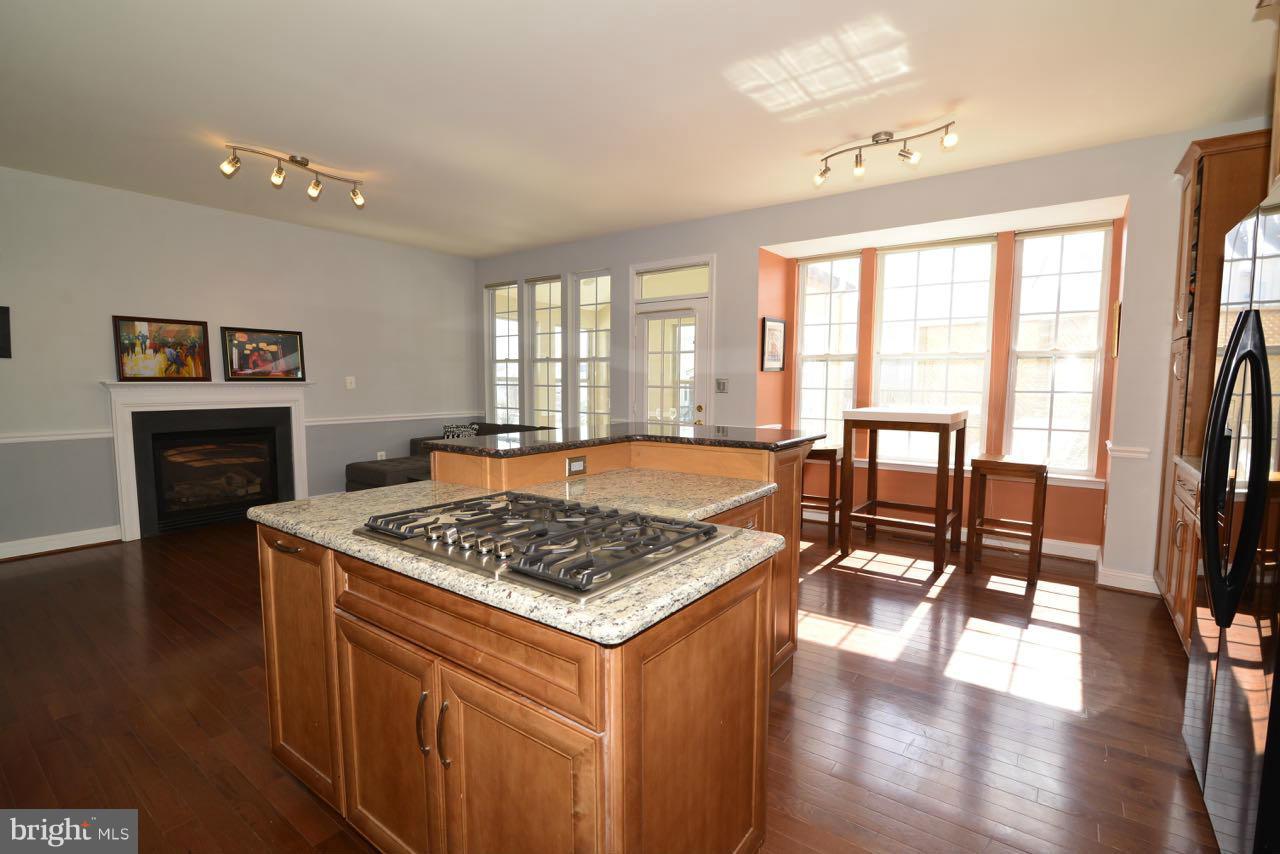653 Springhouse Square Southeast Leesburg, VA 20175 - Photo 10 of 30 Interior (General)