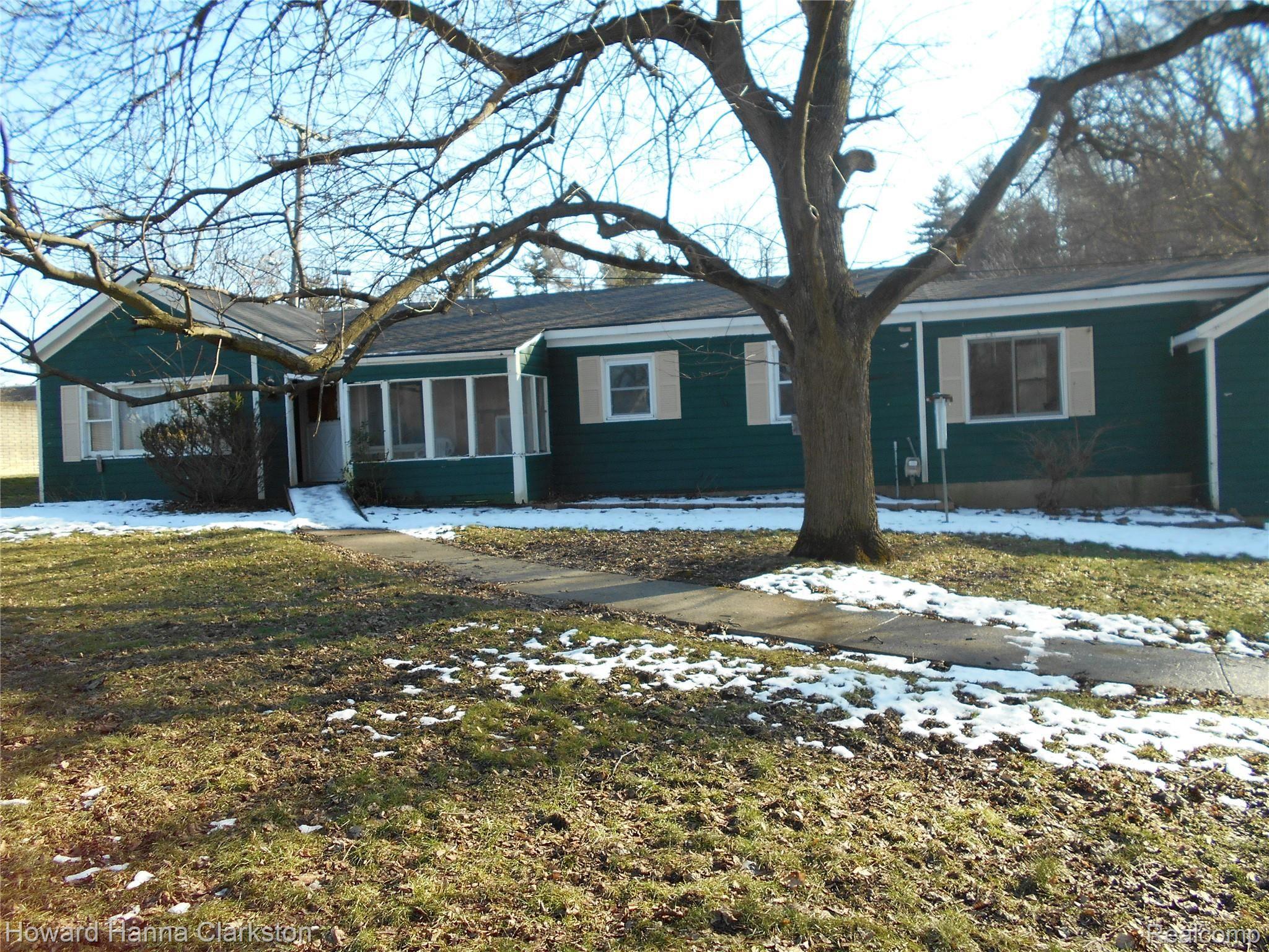 49 Cloverport Avenue Rochester, MI 48307 - Photo 1 of 13 DSCN0115.JPG