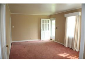 1508 Kings Road Kingsport, TN 37664 - Photo 4 of 11 Living Room